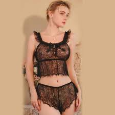 FLORAL LACE LINGERIE SET WITH SHORT